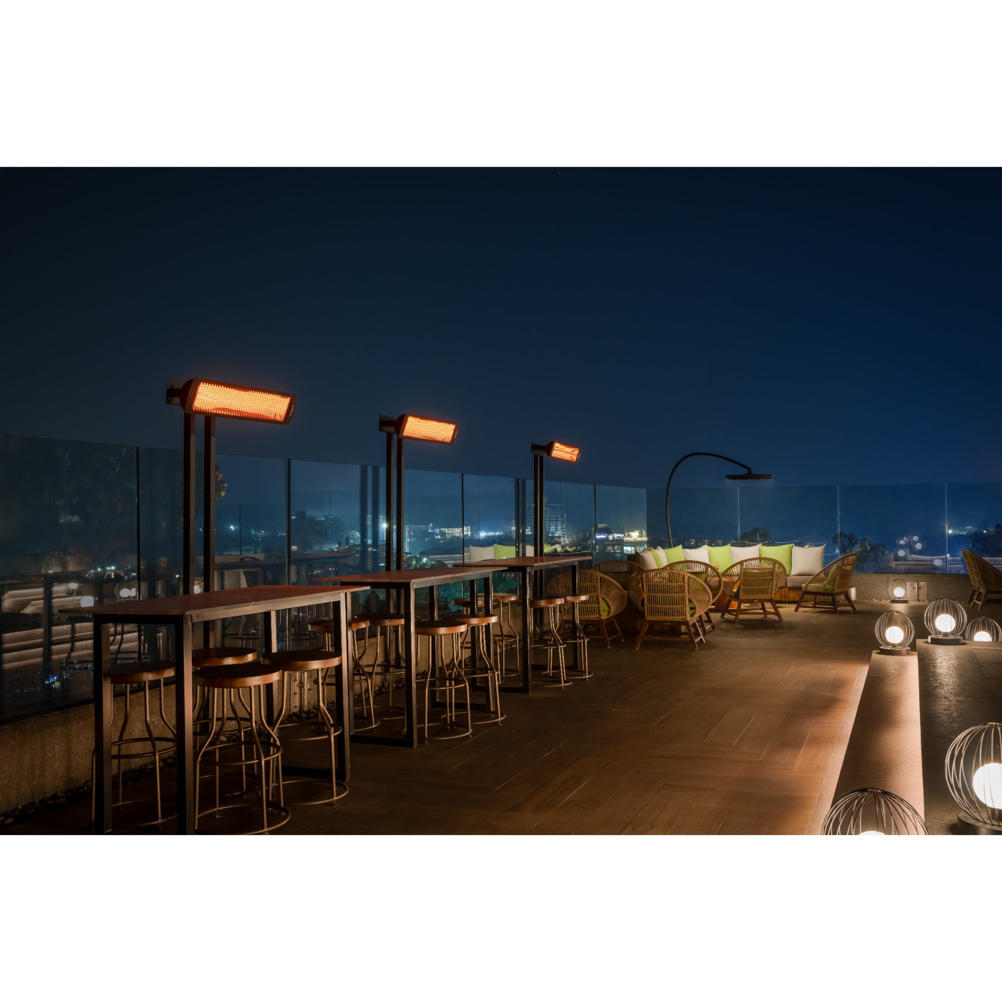 Bromic Tungsten Smart-Heat electric patio heater with dual element installed at hotel patio