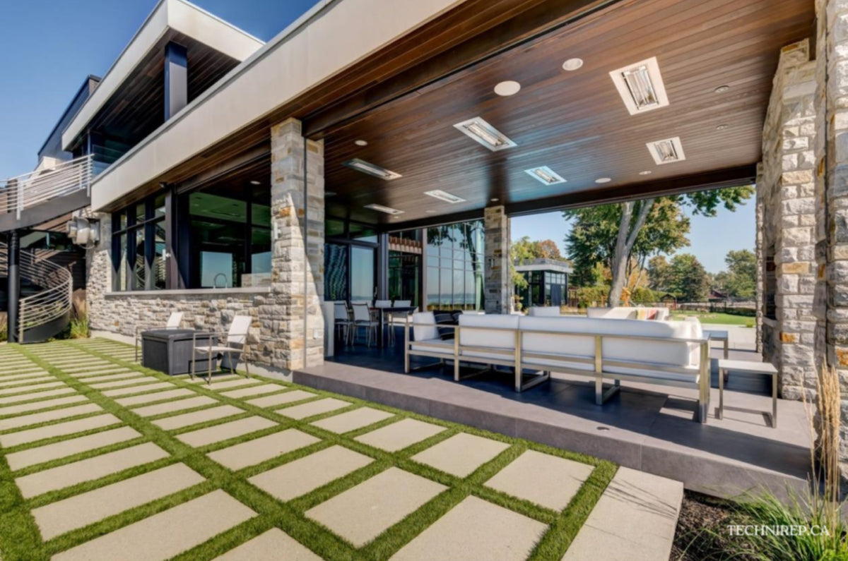 Electric patio heater for residential patios and commercial spaces