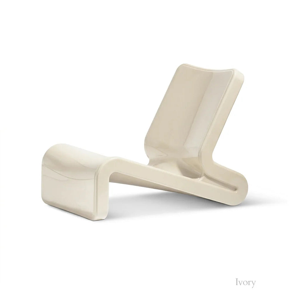 Tupelo Line Chair in ivory for in-pool tanning ledge and baja shelf