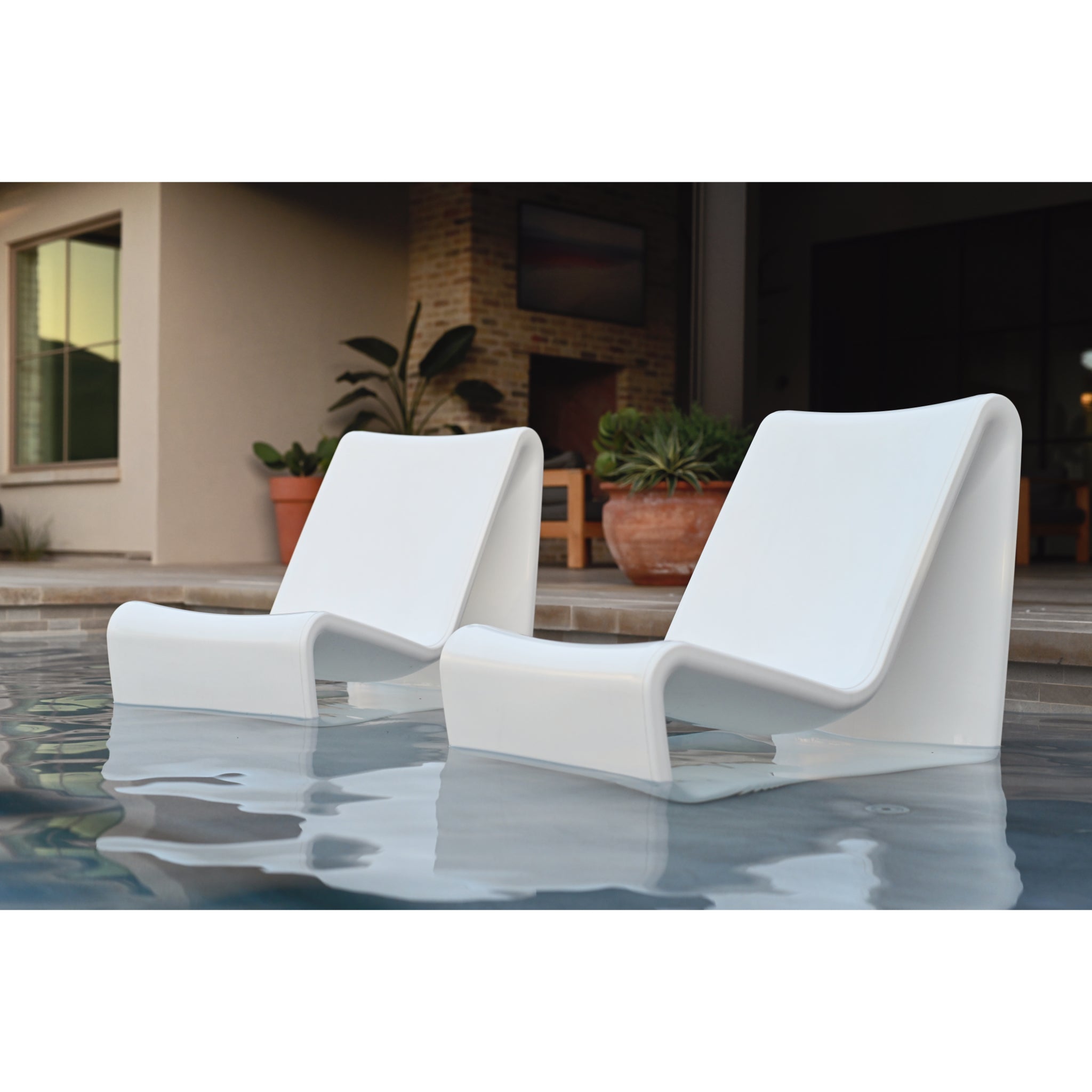 Loop Lounge Chair | Baja Shelf Pool Lounger - Outdoor Furniture - Tupelo