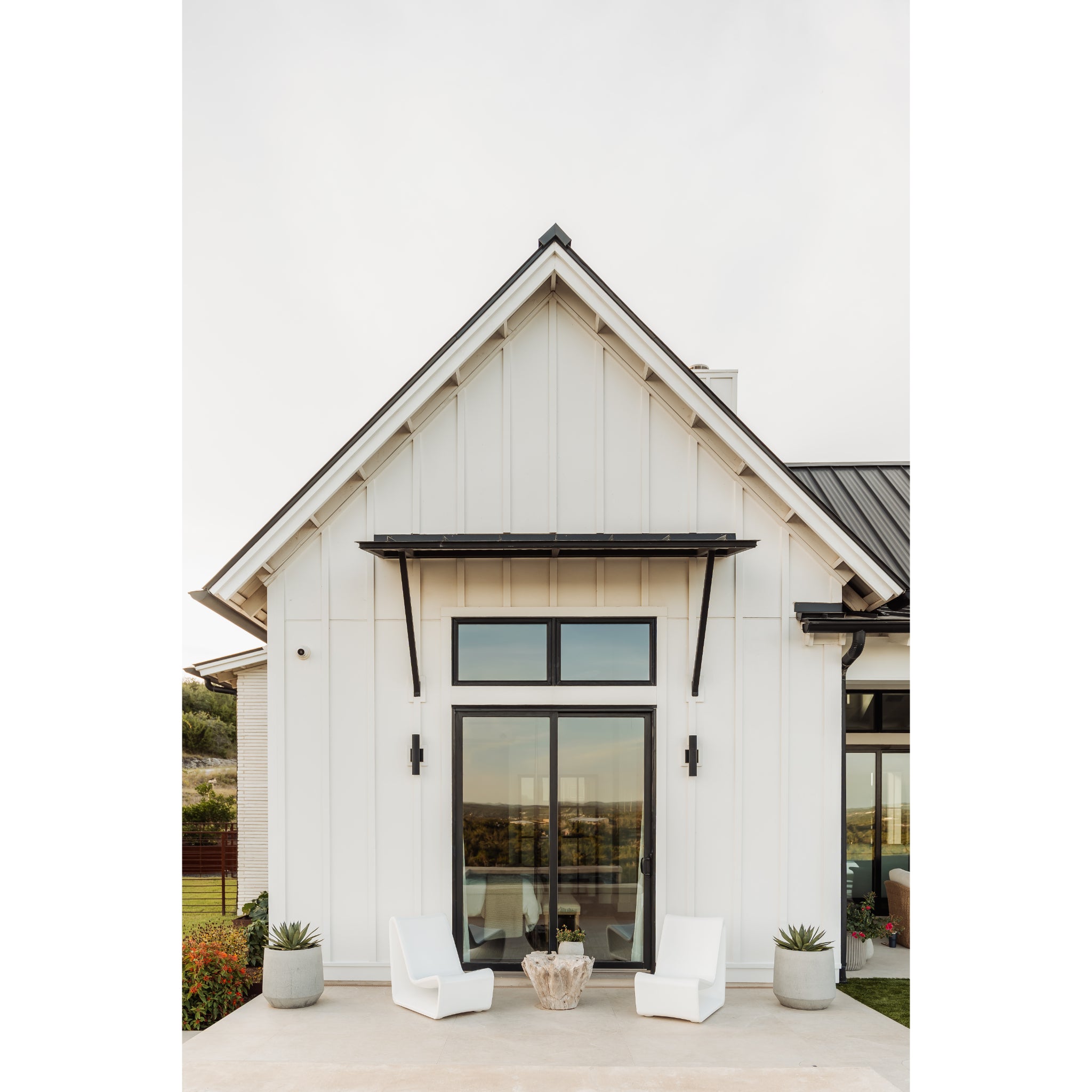 Loop Lounge Chair | Baja Shelf Pool Lounger - Outdoor Furniture - Tupelo