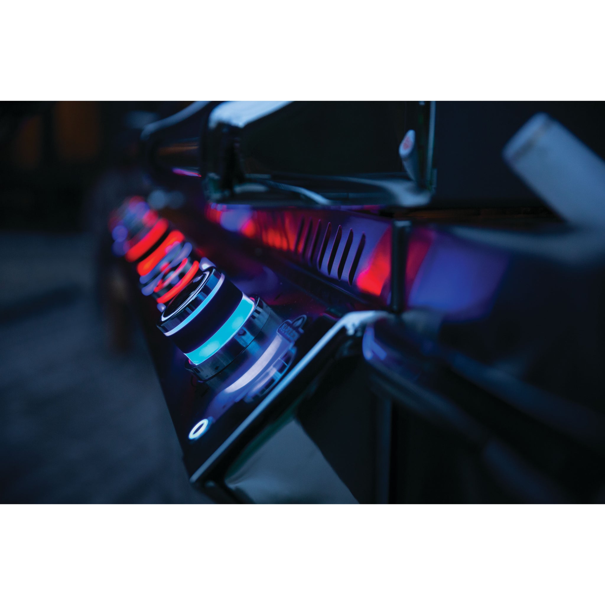 Napoleon Prestige® Pro 825 Gas Grill with Power Side Burner, Infrared Rear & Bottom Burners - Grills and BBQs - Napoleon