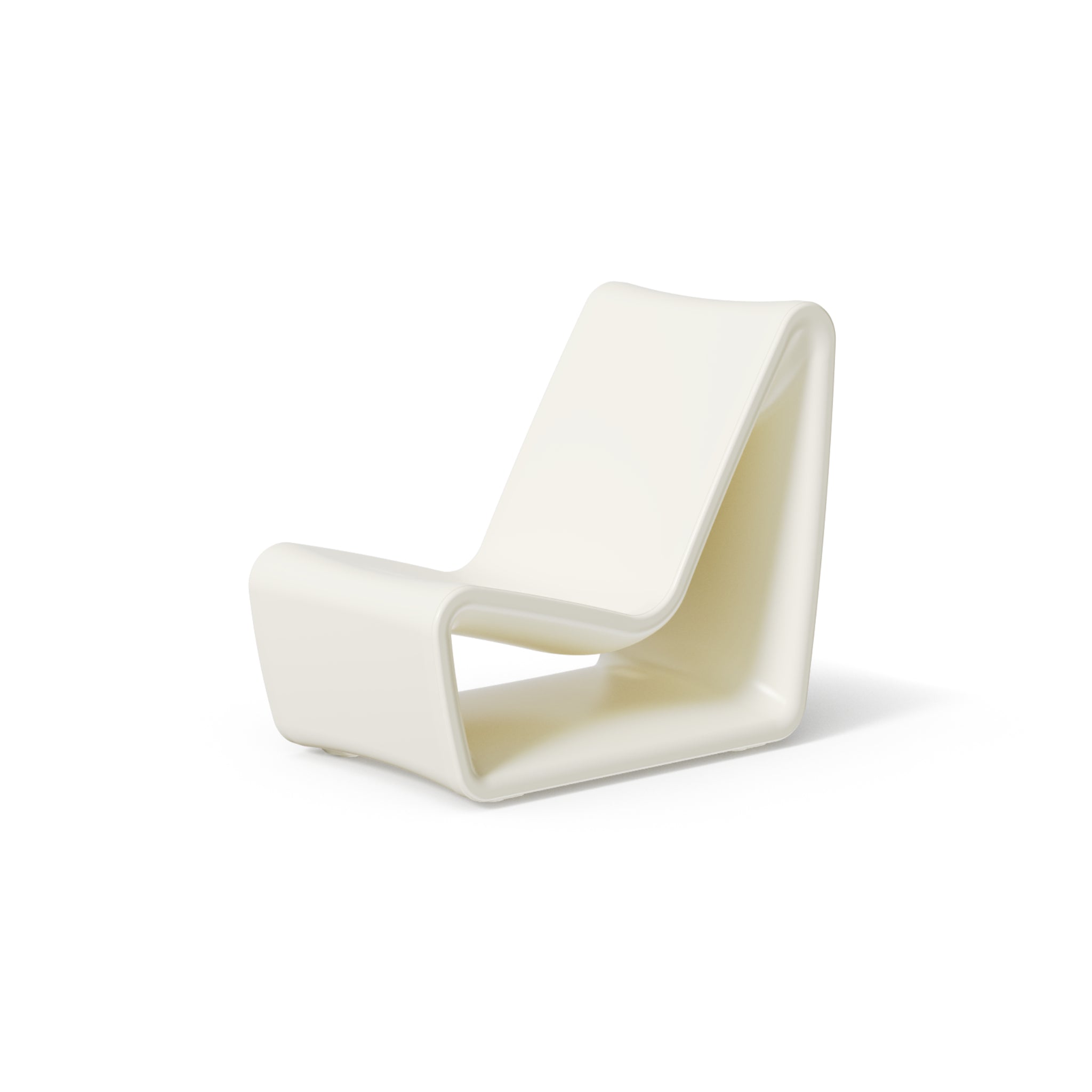 Tupelo Loop Chair for in-pool lounging and baja shelves and tanning shelf in ivory