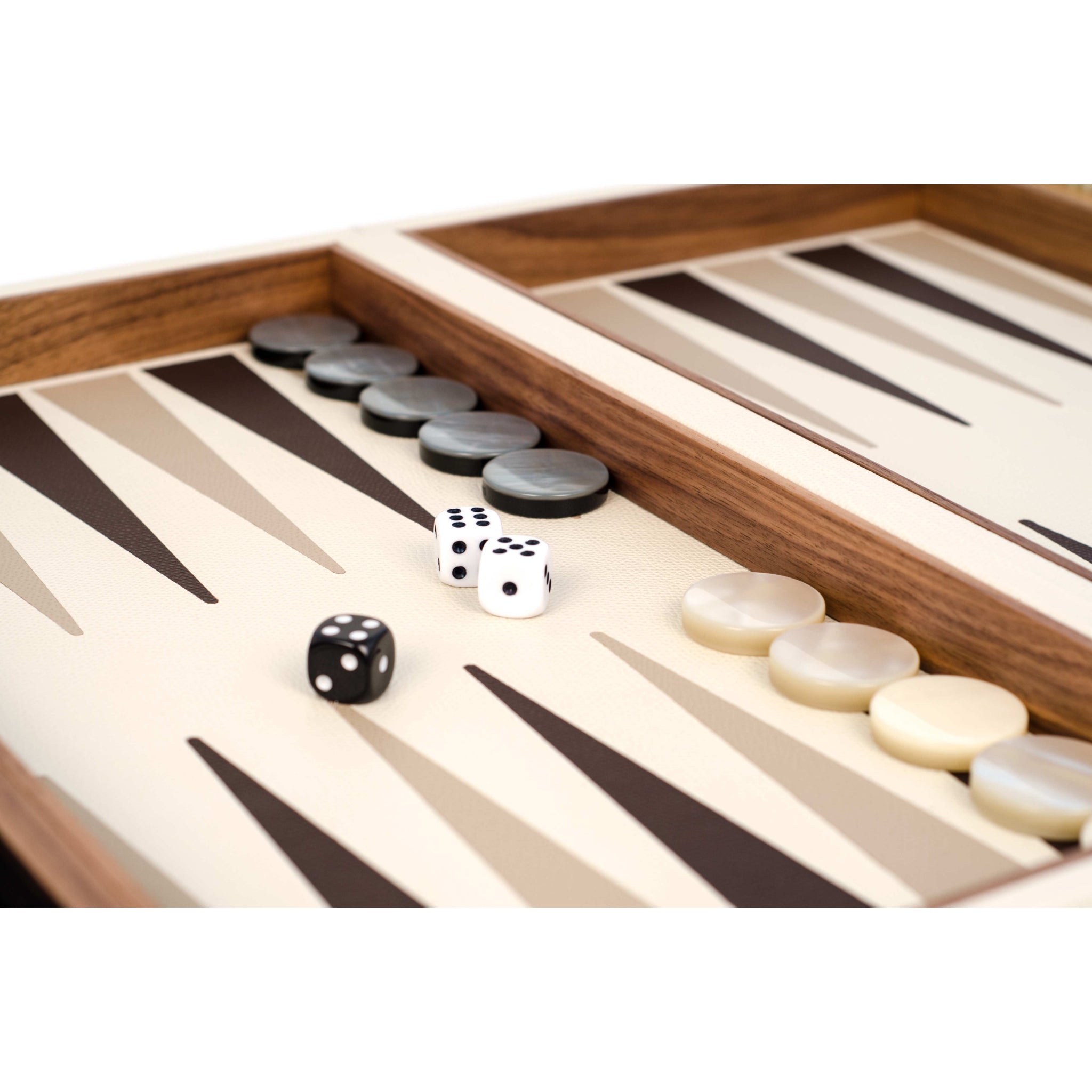 Backgammon Set in Italian Leather, Walnut Wood & Pearl | Pinetti Collection