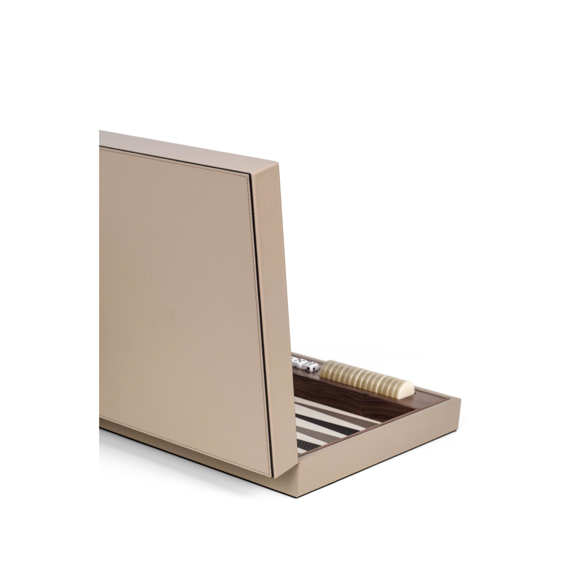 Backgammon Set in Italian Leather, Walnut Wood & Pearl | Pinetti Collection