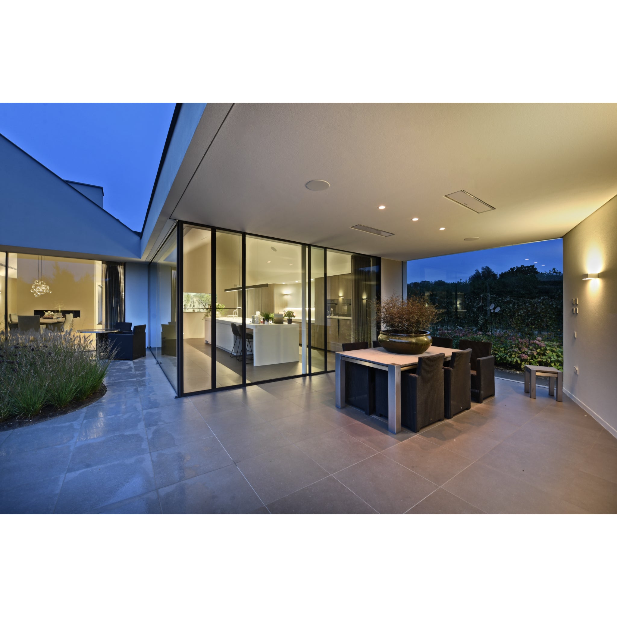 Bromic Platinum electric patio heater heating covered outdoor space