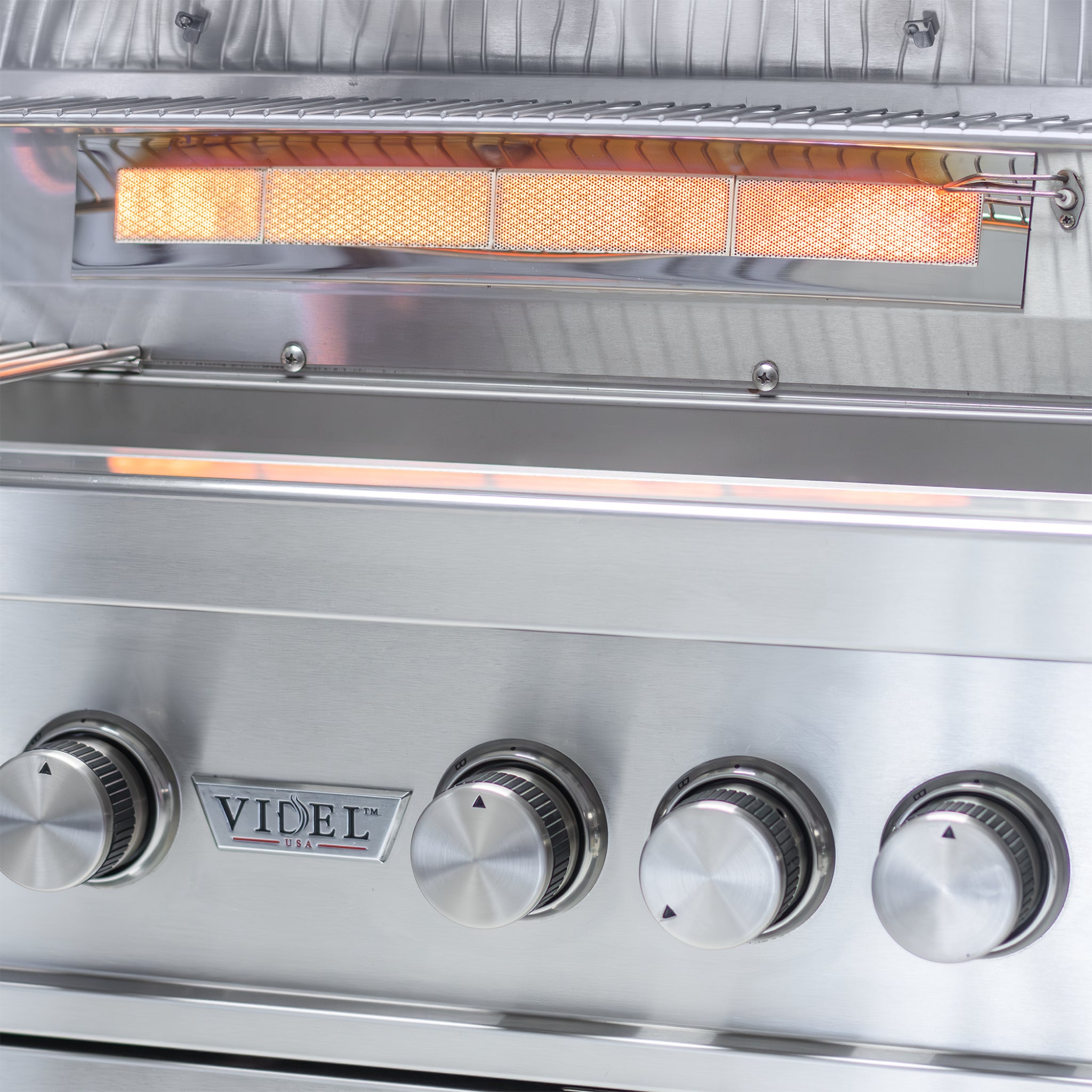 42" gas grill close-up by Videl, The Outdoor Plus - natural gas or propane