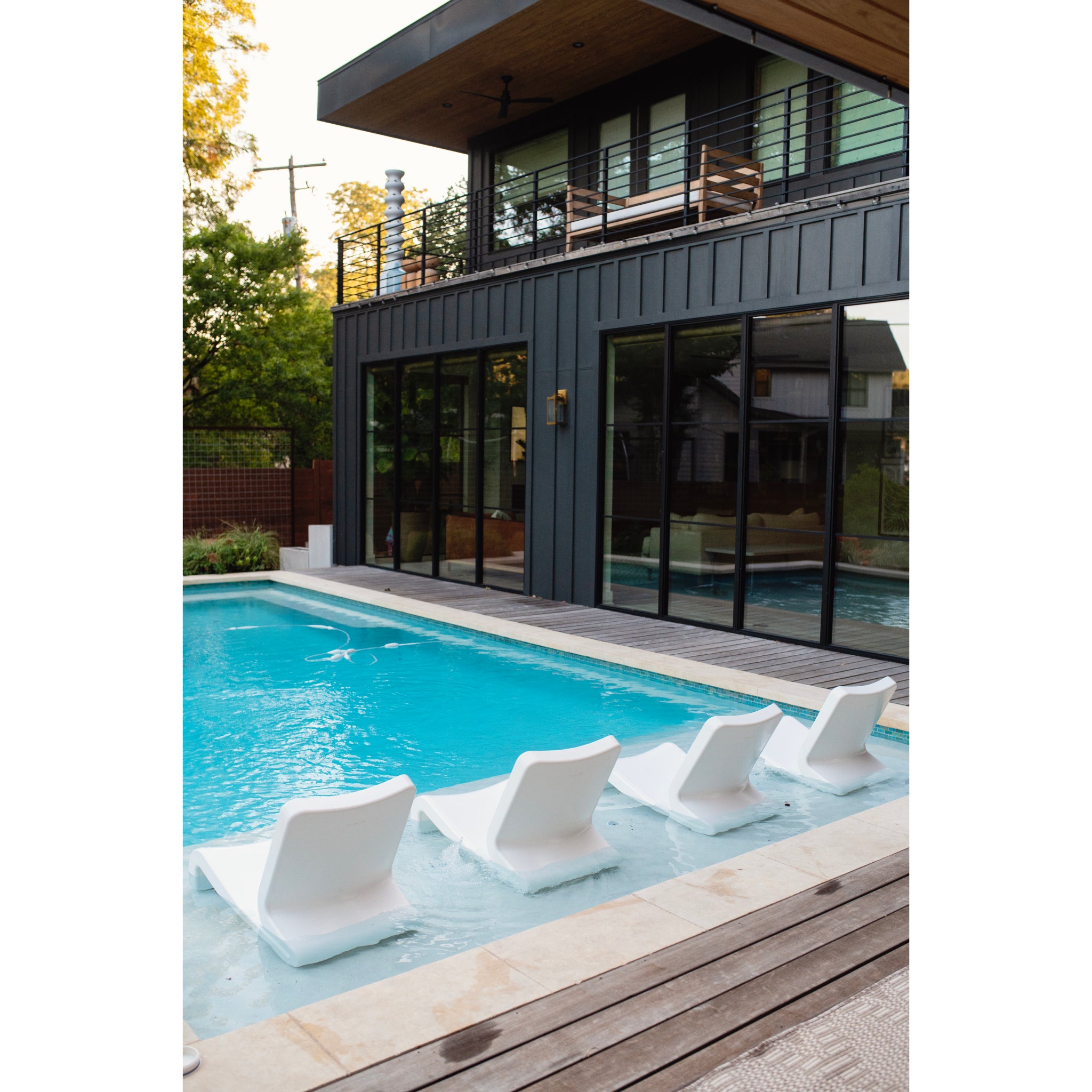 Line Lounge Chair | Baja Shelf Pool Lounger -  Outdoor Furniture -  Tupelo 