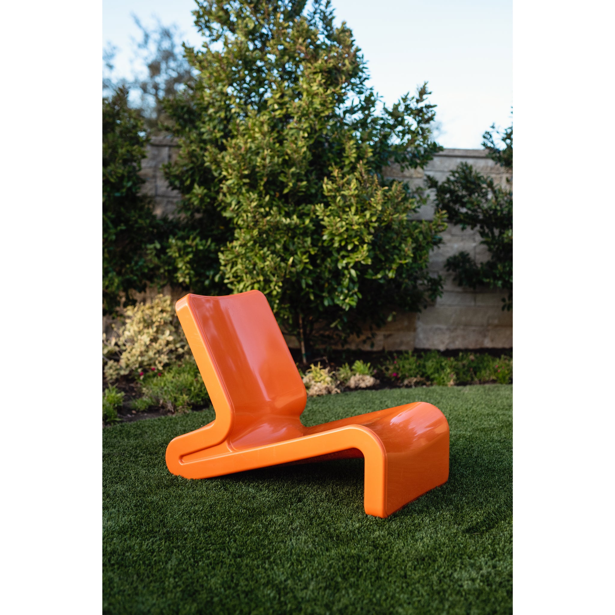 Line Lounge Chair | Baja Shelf Pool Lounger -  Outdoor Furniture -  Tupelo 