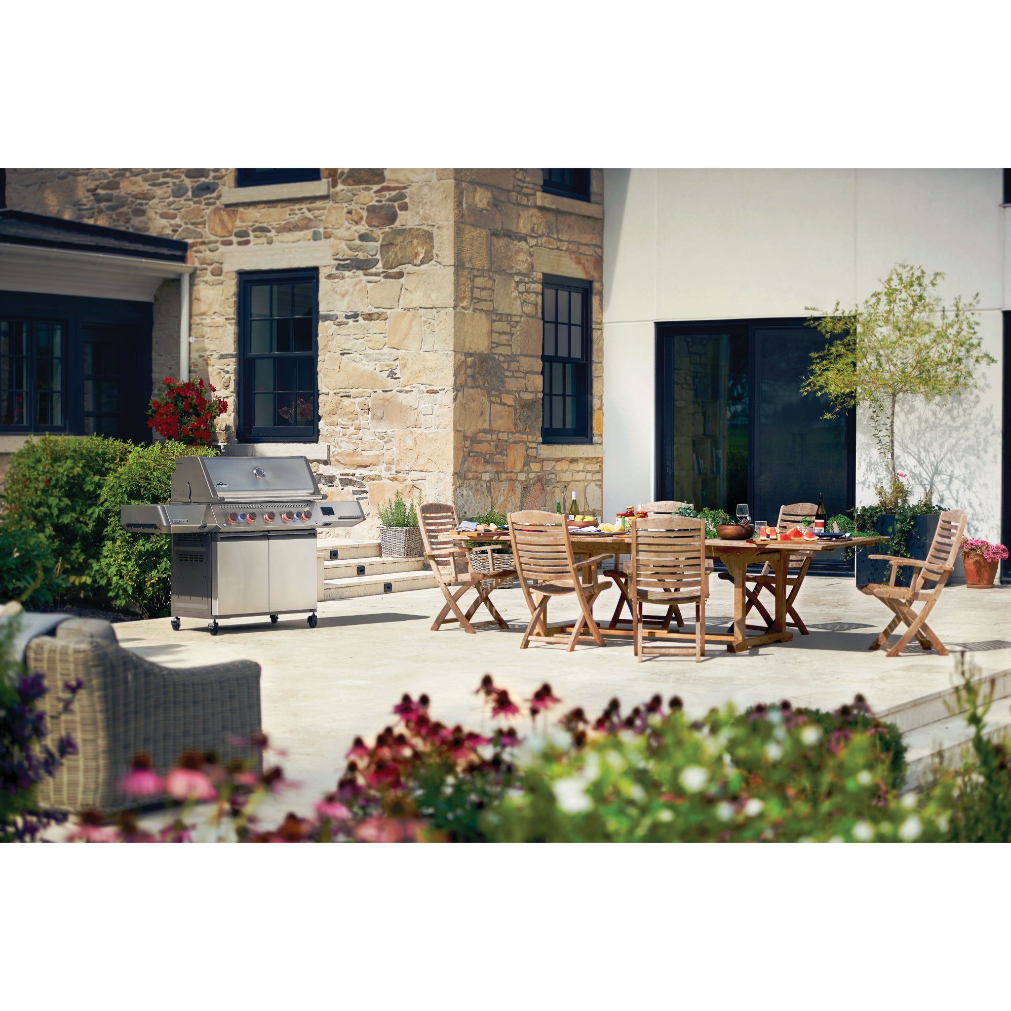 Napoleon Prestige 665 Gas Grill with Infrared Side & Rear Burner -  Outdoor Grill and BBQ