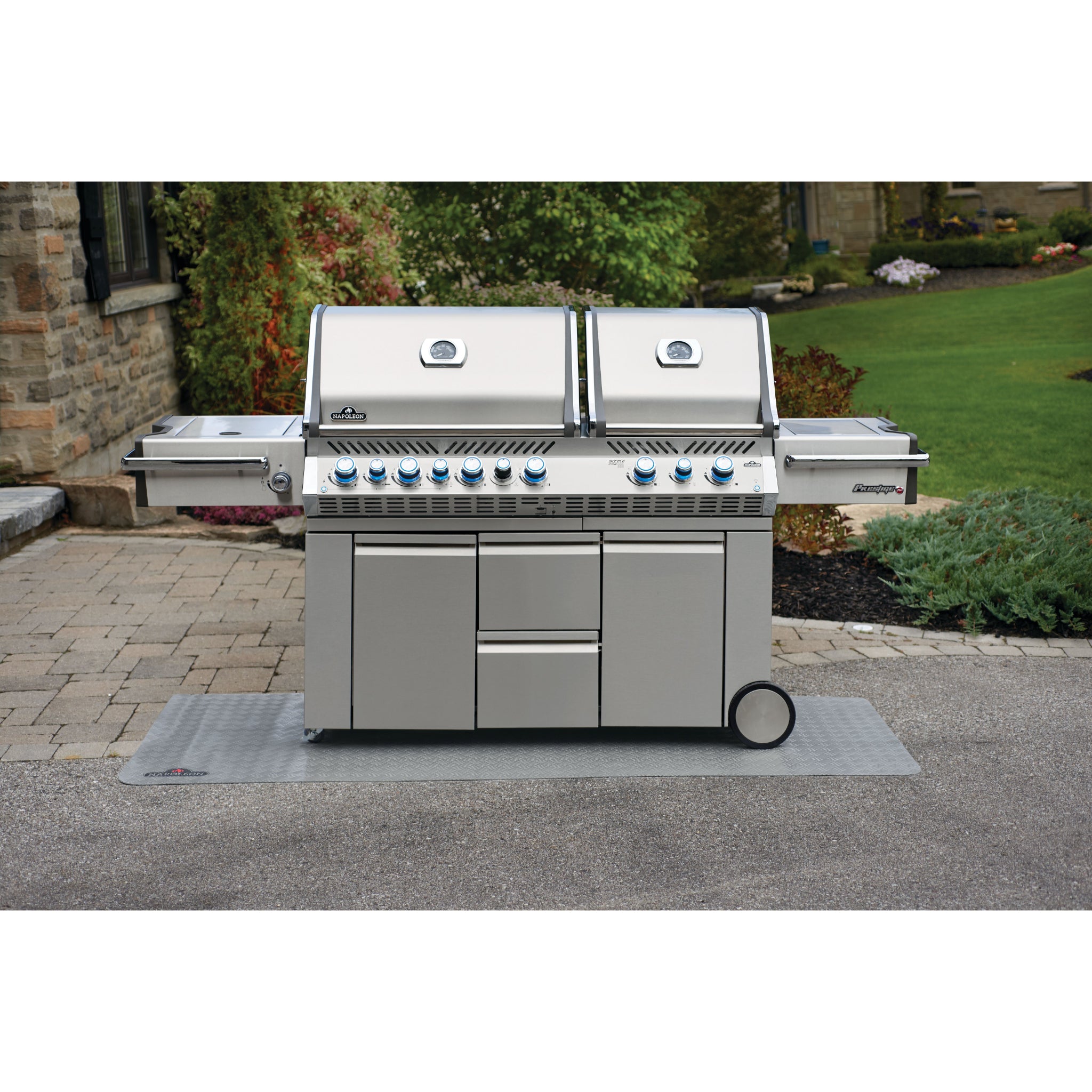 Napoleon Prestige Pro 825 stainless steel gas grill with power side burner