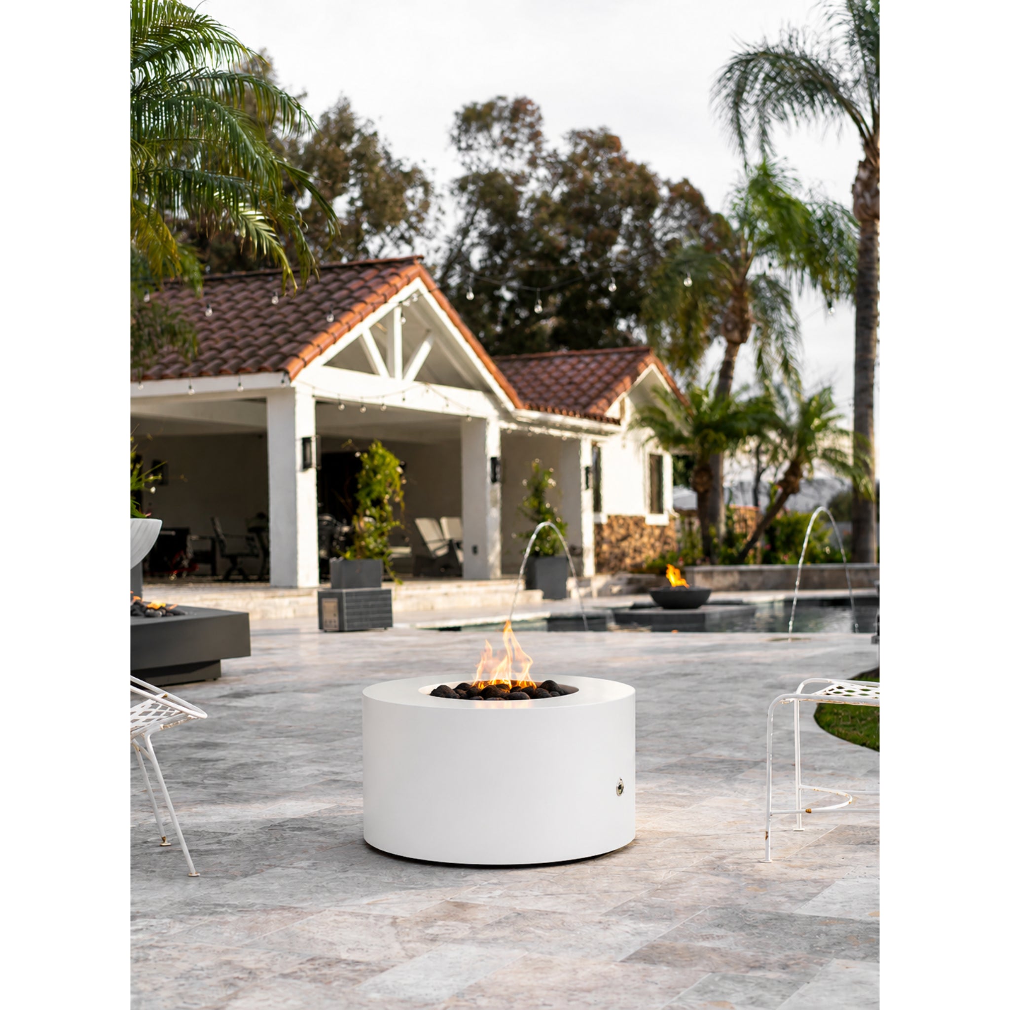 Unity Round Gas Fire Pit in White Metal 48" x 24"